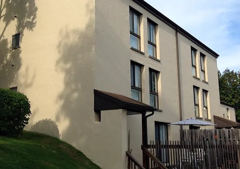 Maiden Square Apartments — Photo 1