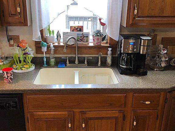Kitchen sink