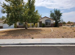 21225 Tannin Pl, Apple Valley, CA 92308