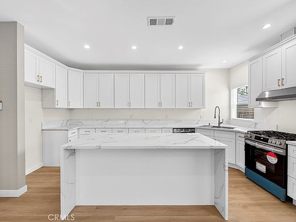 4th image of 2643 10th St