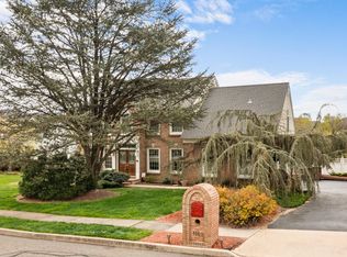 1168 Fairmont St, Whitehall, PA 18052