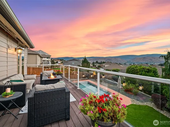 824 Briarwood Terrace, East Wenatchee, WA 98802