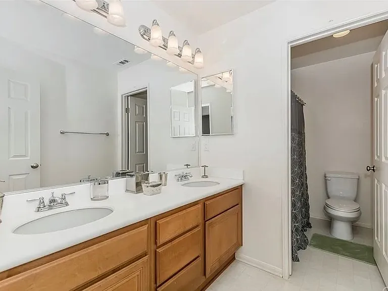 11222 Littler Ln — Photo 4