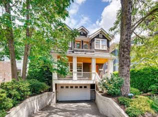 326 30th Ave S, Seattle, WA 98144