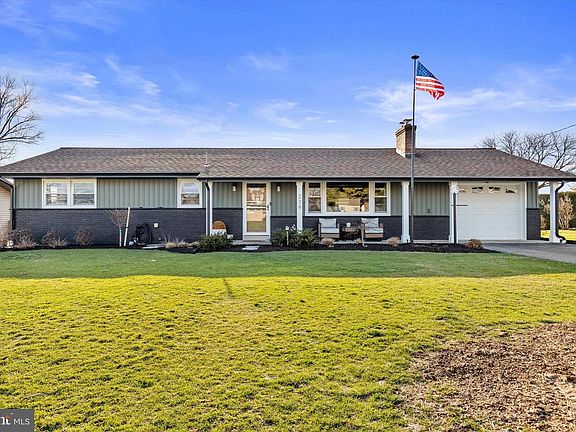 2nd image of 239 Mill Rd