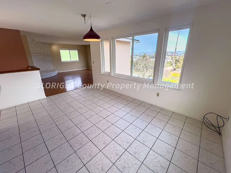 383 Henrietta Ave — Photo 3