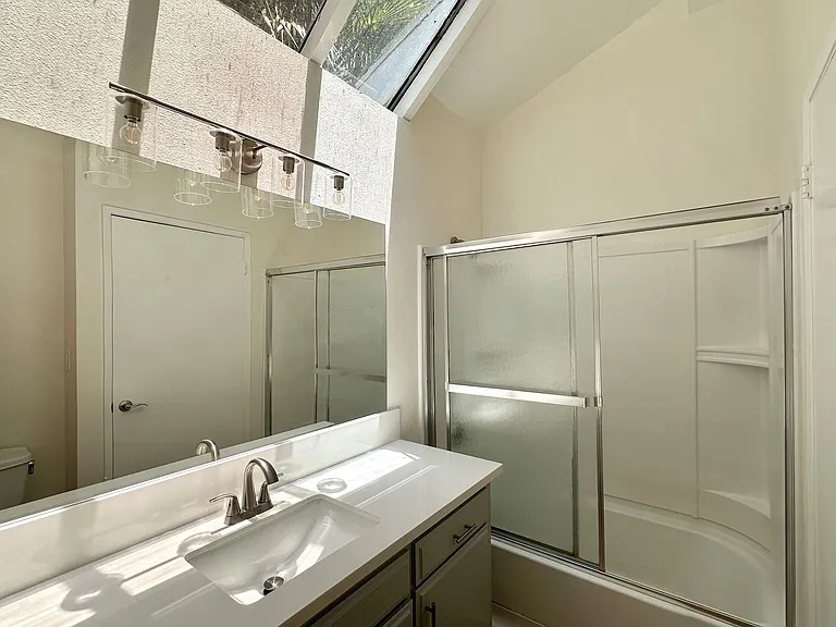 9939 Topanga Canyon Blvd — Photo 68