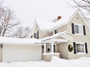 905 Michigan St, Petoskey, MI 49770