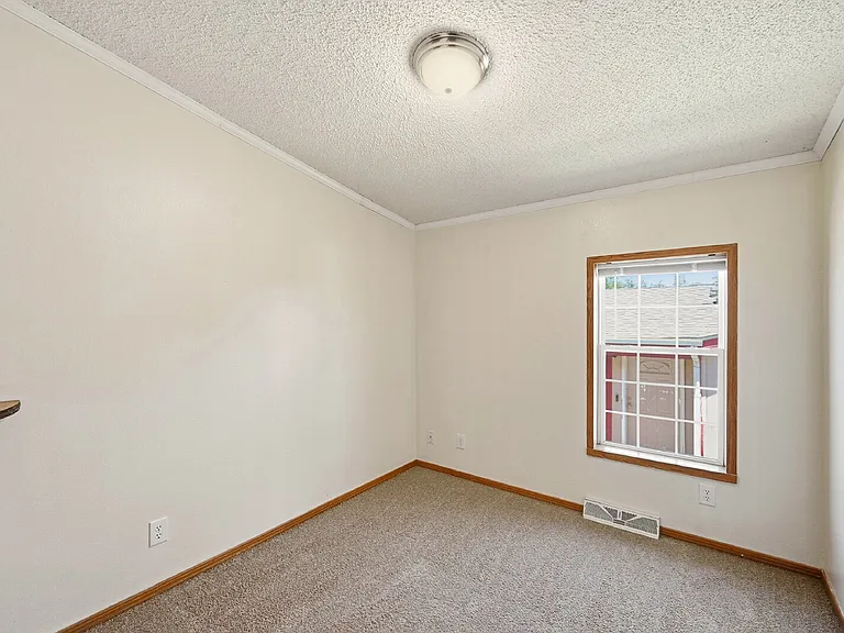 9164 Madeleine St — Photo 18