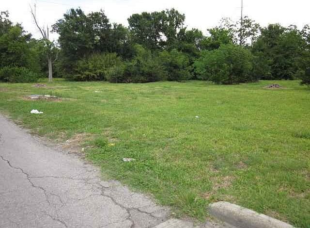 2nd image of 3648 9th Ave
