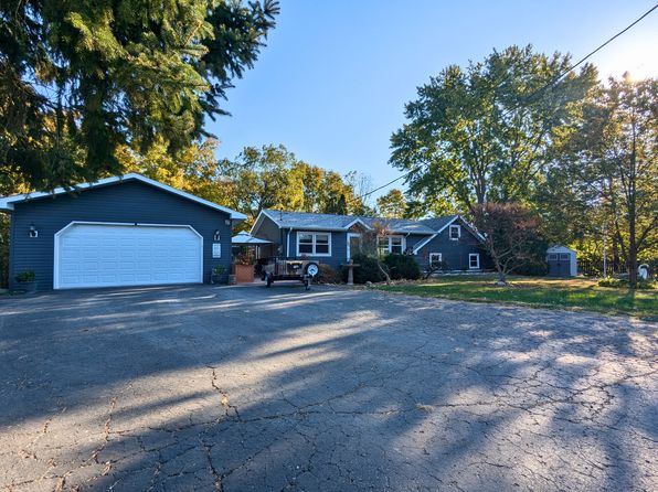 1949 N 31st Rd, Ottawa, IL 61350