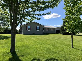 11556 S Chippewa Rd, Saint Louis, MI 48880