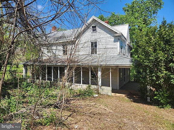 4th image of 26506 Clarksburg Rd