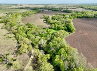 16884 232nd Rd, Winfield, KS 67156
