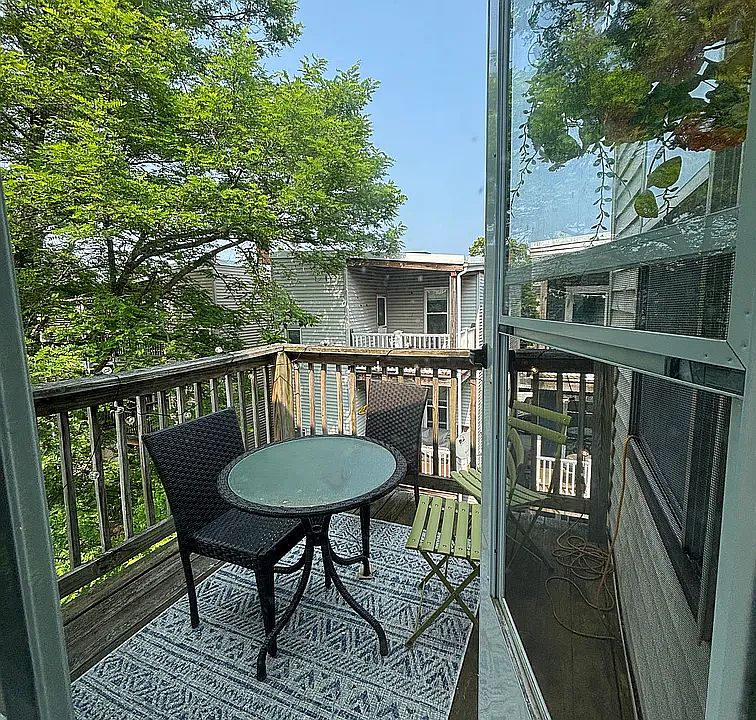 1st image of 840 E 2nd St #3