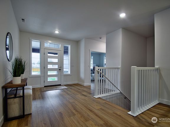 3rd image of 6816 Kyodi Court SE