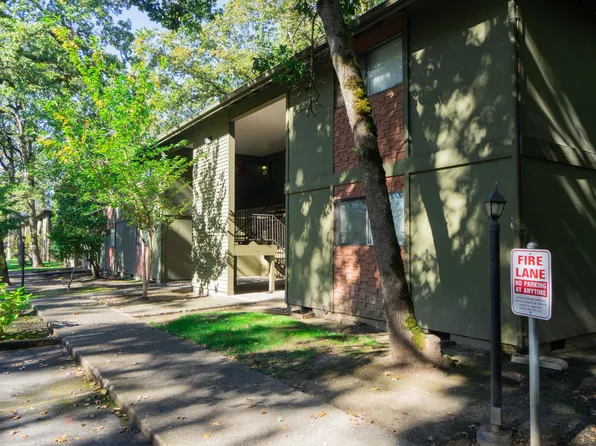 Oakview Terrace Apartments