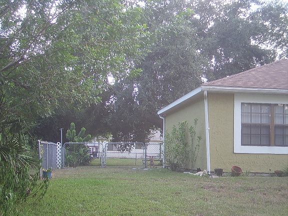 2nd image of 130 Ensenada St SE