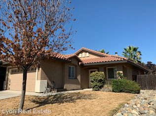 883 Wallace Dr, Woodland, CA 95776
