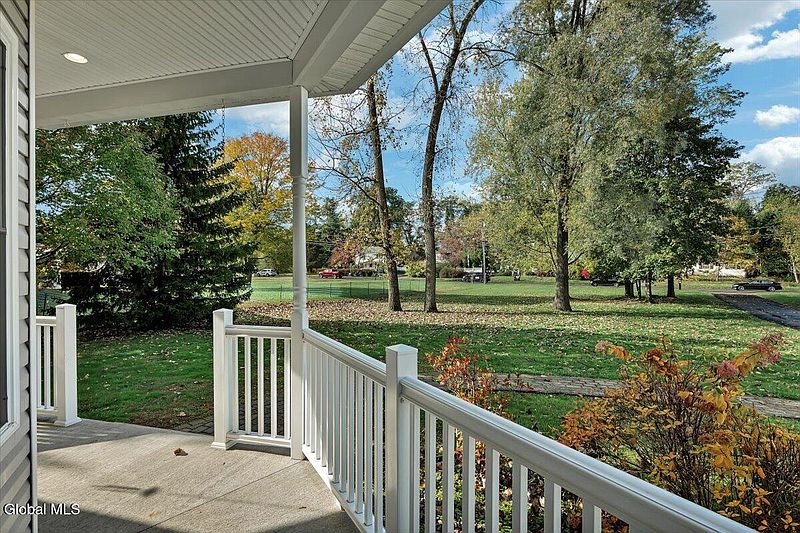 5th image of 116 Elm Avenue