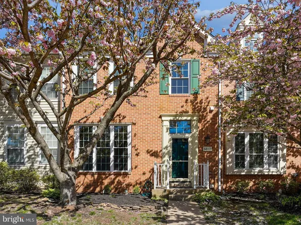 6817 Cedar Loch Ct, Centreville, VA 20121