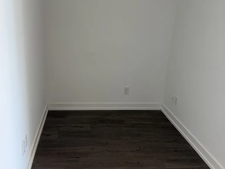 161 Roehampton Ave #2712 — Photo 18