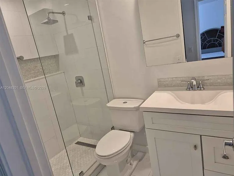 5820 SW 58th Ct — Photo 11