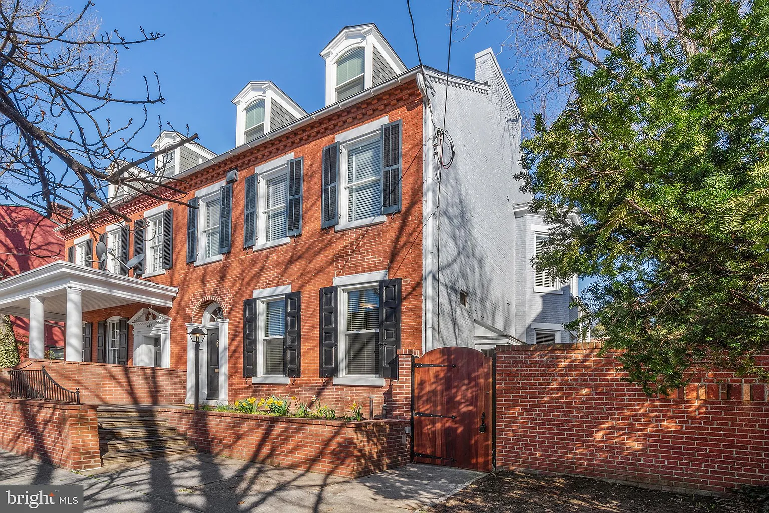 411 W Orange St photo 1