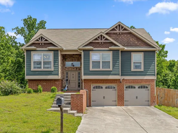 1095 Longo Dr, Soddy Daisy, TN 37379