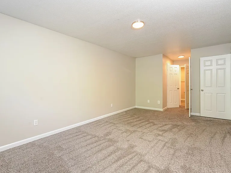 Wendover Ridge Apartments — Photo 26