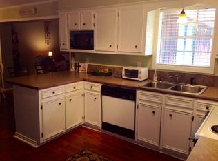 1002 Montgomery St, Winona, MS 38967