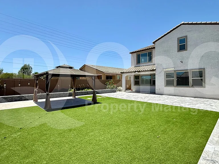 5933 S 25th Ln — Photo 23