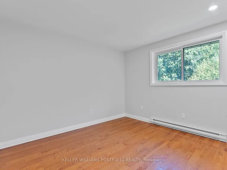32 Gatesview Ave #UPPER — Photo 31