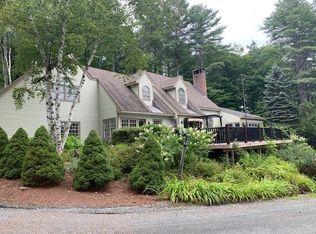 93 Heritage Ln, Hartford, VT 05047