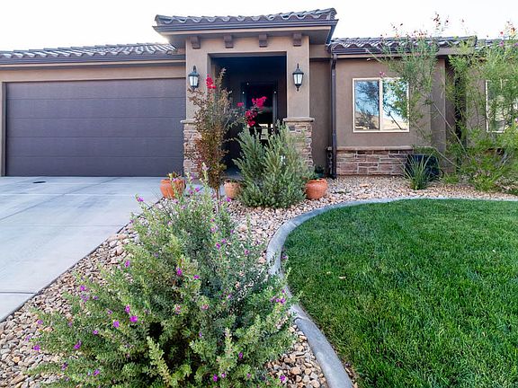 3rd image of 425 N Sage Crest Dr