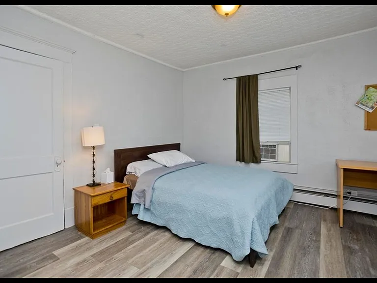 337 Newton St #2 — Photo 5