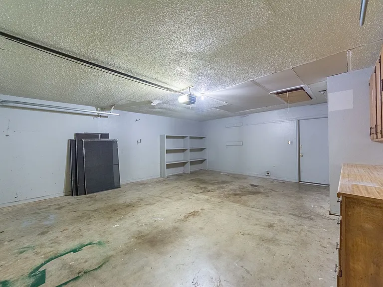 121 Lake Vis W — Photo 29