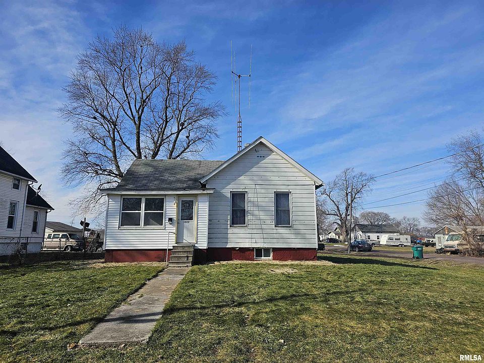 1st image of 1022 S Academy St