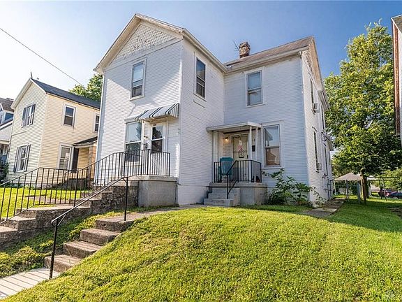 2nd image of 132 Pleasant Ave
