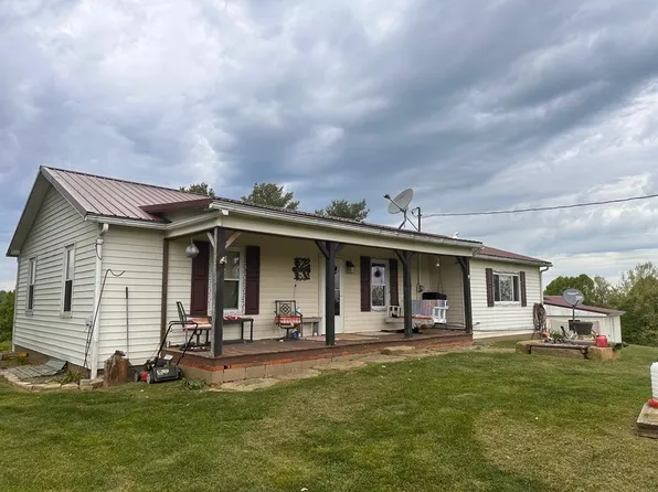 1971 Blake Ridge, New Martinsville, WV 26155