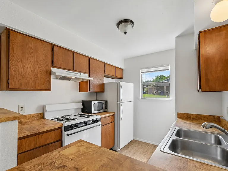 809 Sirocco Dr #A — Photo 13