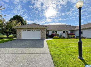 311 Blakely Blvd, Sequim, WA 98382
