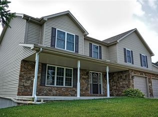706 W Shady Ln, Enola, PA 17025