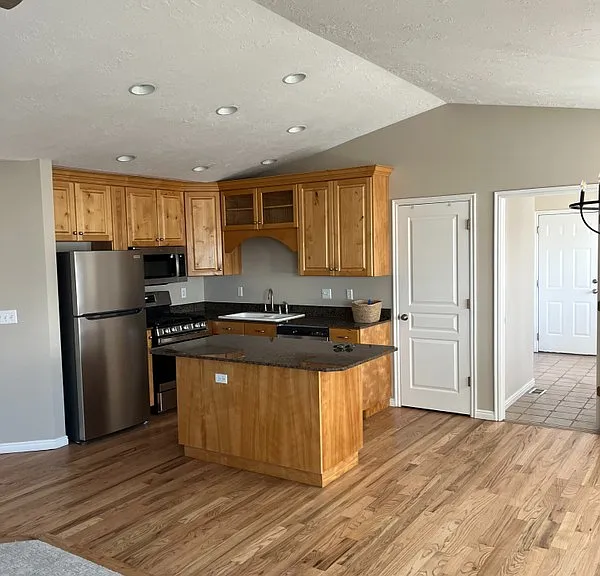 1179 N 380 E — Photo 5
