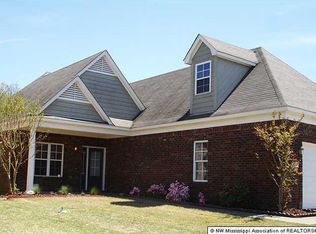 6424 Arbor Lakes Dr, Horn Lake, MS 38637