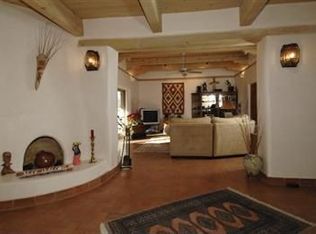 40 Arroyo Calabasas Rd, Santa Fe, NM 87506