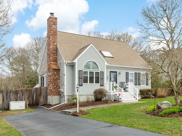 18 Seabrook Drive, Teaticket, MA 02536