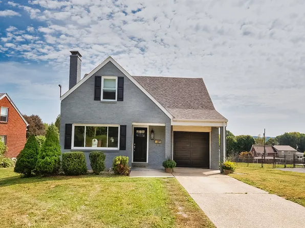 305 Prospect Cir, New Kensington, PA 15068