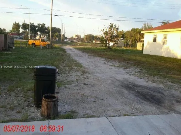 4 Nw Ct, Pompano Beach, FL 33060
