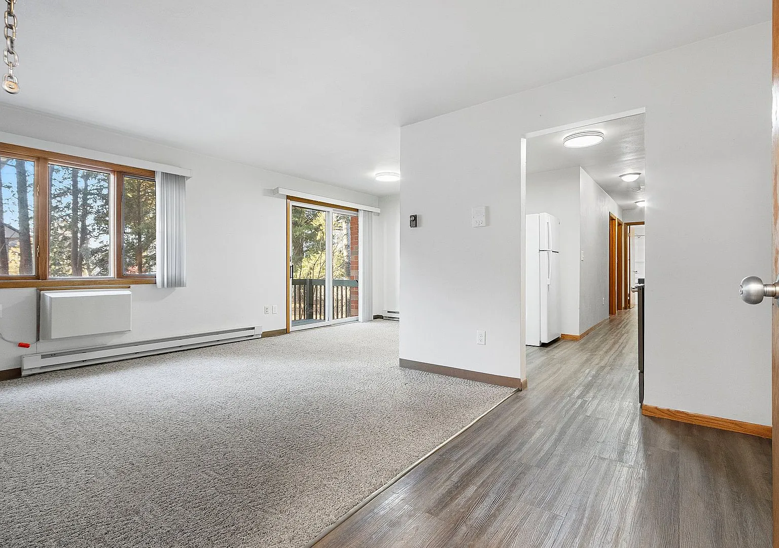 East Shore Apartments — Photo 2